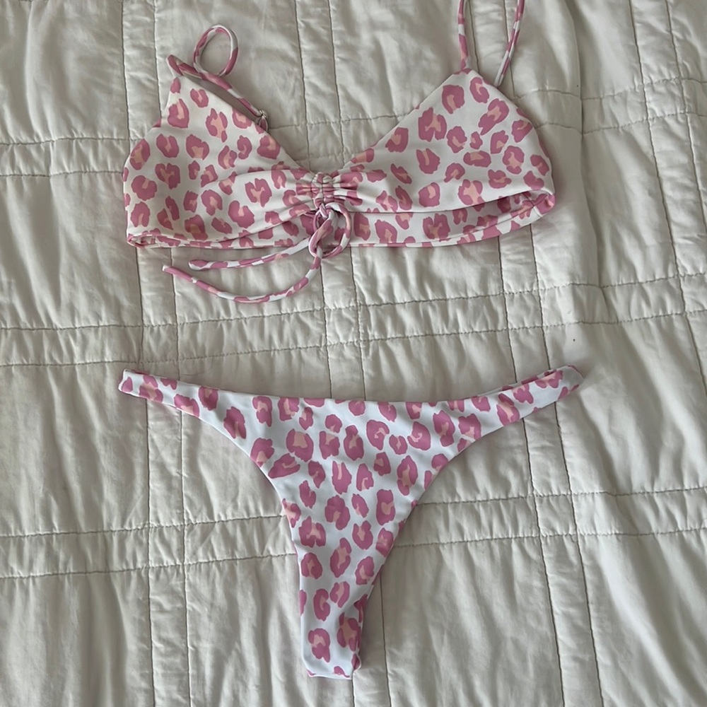 Bamba swim pink leopard TOP sz medium